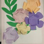 Kwiaty z papieru - praca plastyczna