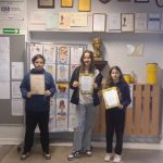 Uczniowie biorący udział w X Ogólnopolskim Konkursie Czytelniczo –Literackim